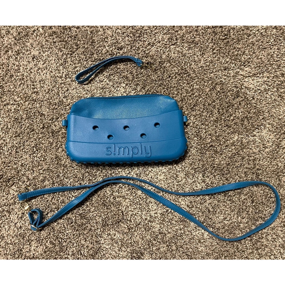 Simply Southern Crossbody Bag,/Wristlet, Blue - Picture 1 of 1